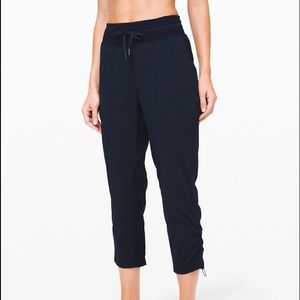 Lululemon studio crop in black
